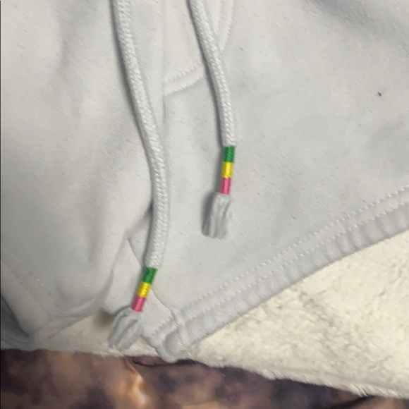 Short white shorts - Picture 4 of 4